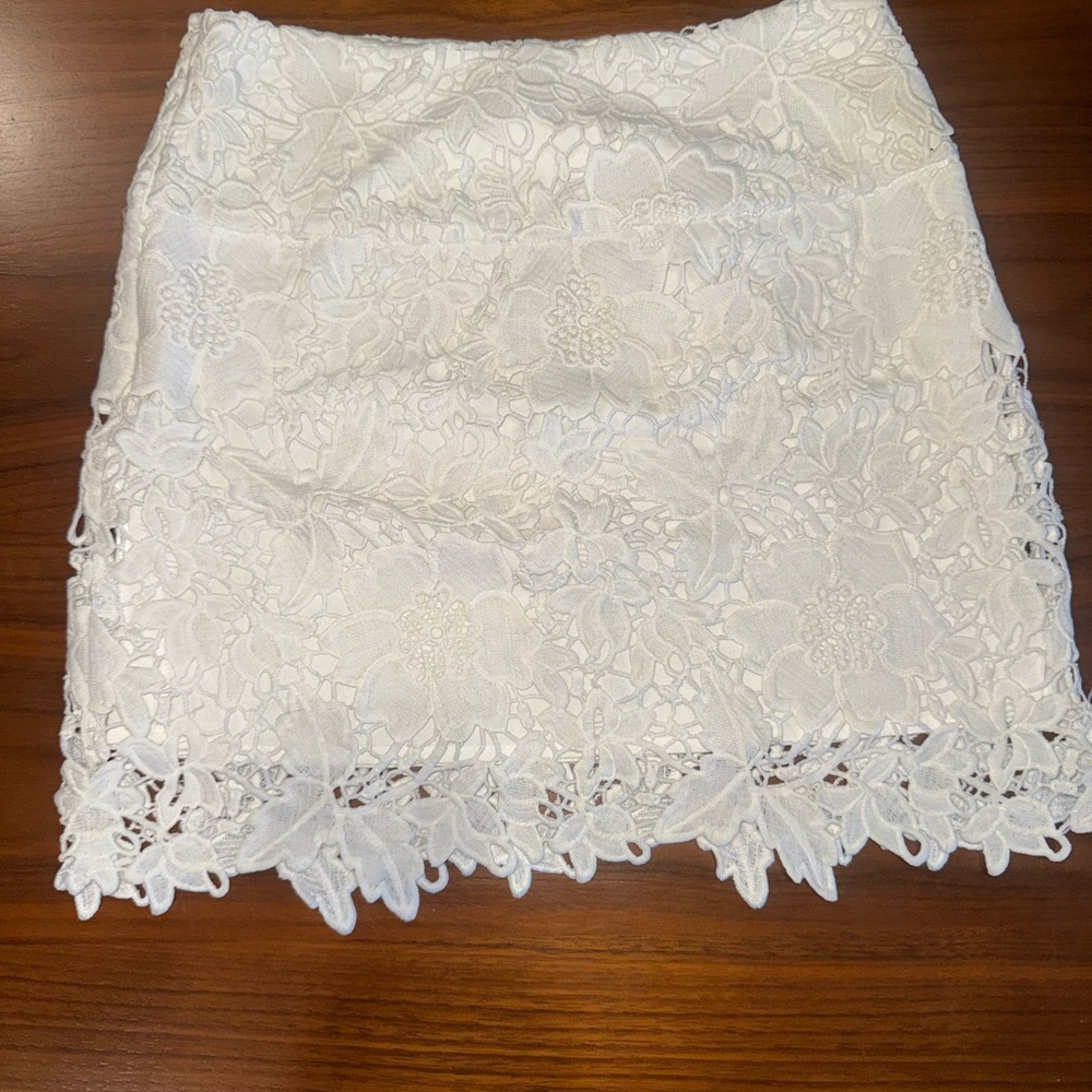 Gianni Bini White Lace Mini Skirt XS